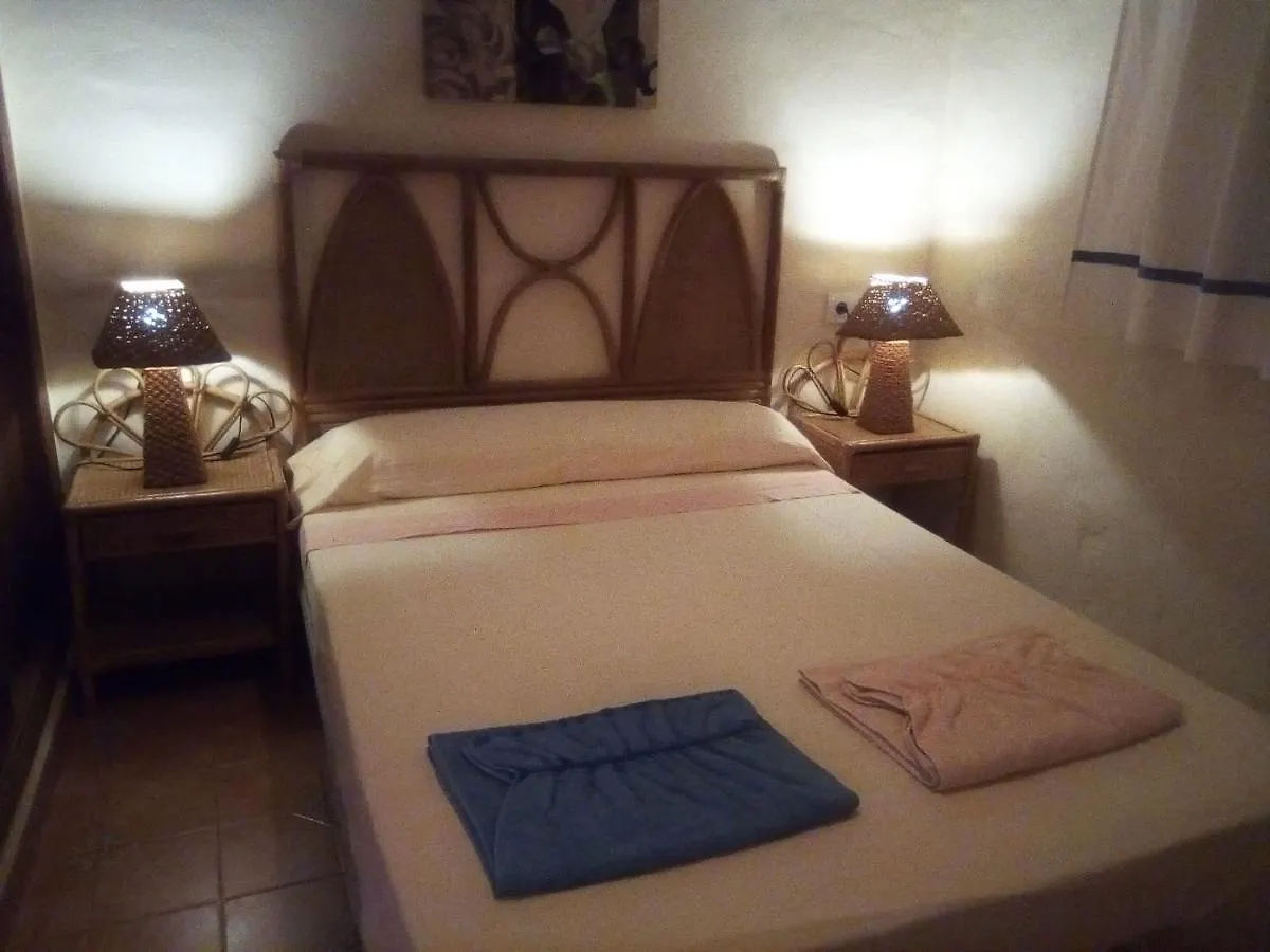 Villa Encarna Alojamientos Turisticos Con Piscina Comunitaria Apartment Conil De La Frontera